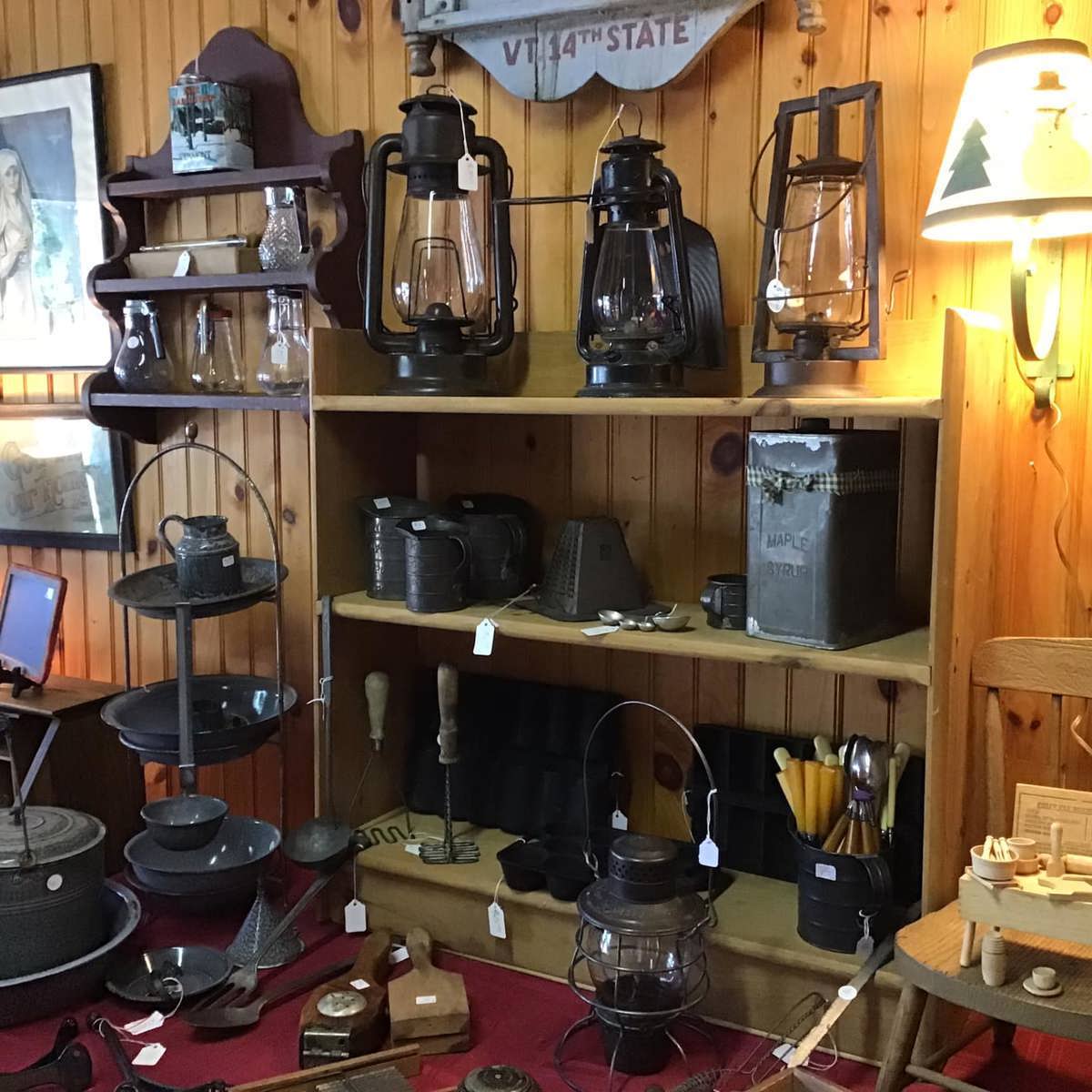 Personal Touch Antiques and Collectibles